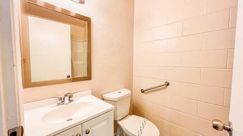 128R Apartments - Reno NV - Studio -